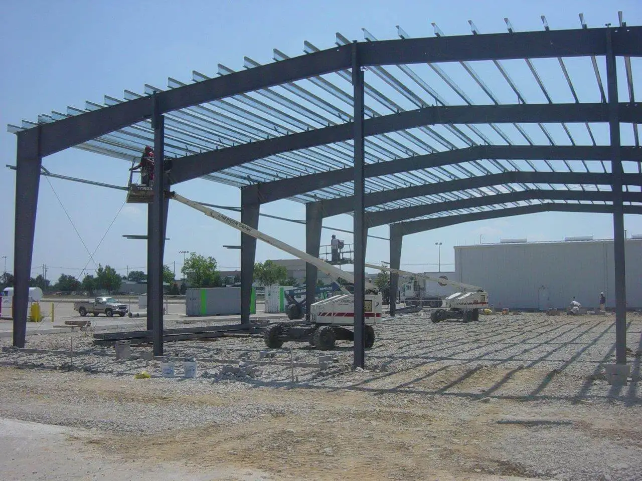 Prefabricated Pole Barn Kits Building Warehouse Self Storage Metal Building Customized Workshop Steel Structure